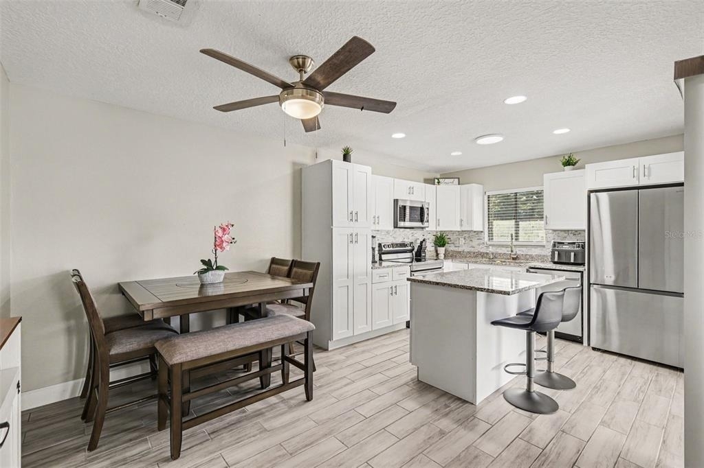 8114 Oak Trace Way - Photo 7