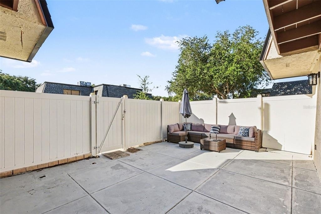 8114 Oak Trace Way - Photo 16