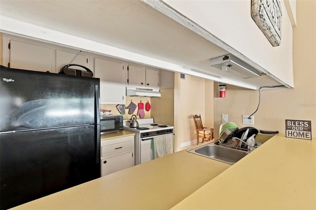 2525 W Bay Drive - Photo 13
