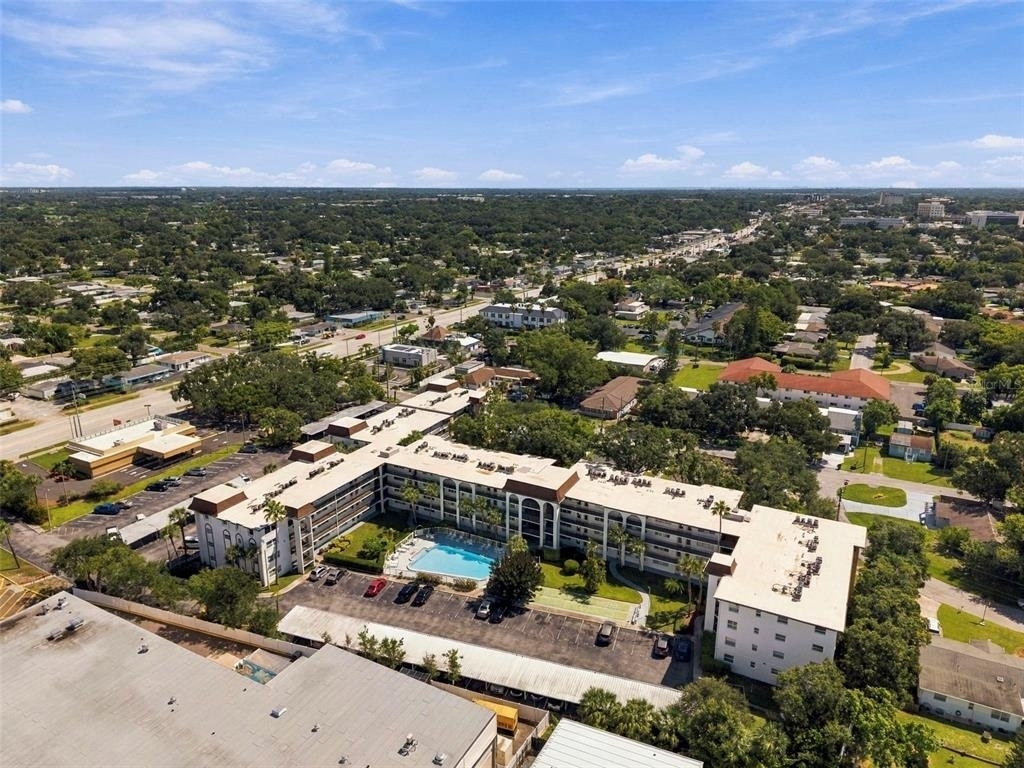 2525 W Bay Drive - Photo 40