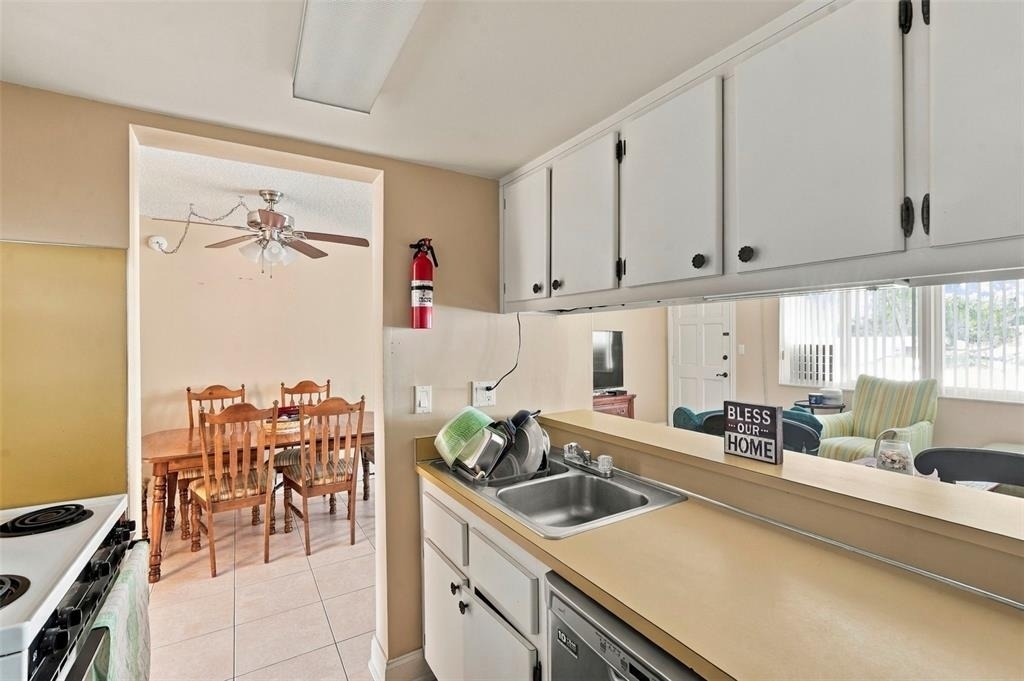 2525 W Bay Drive - Photo 15