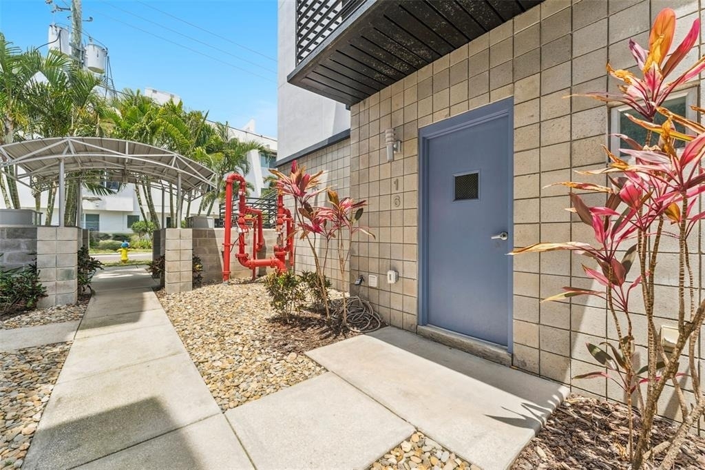 5008 S Macdill Avenue - Photo 0