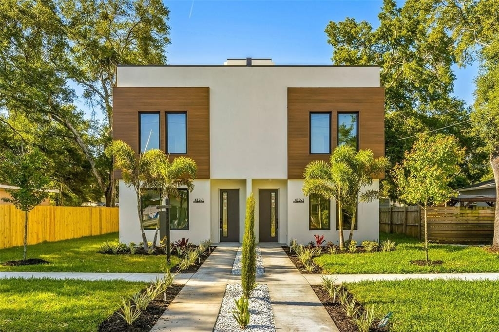 412 W Amelia Avenue - Photo 1