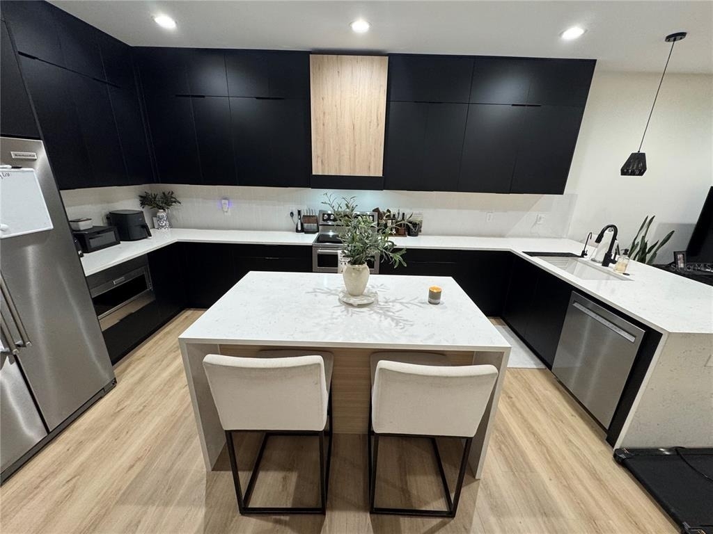 412 W Amelia Avenue - Photo 8