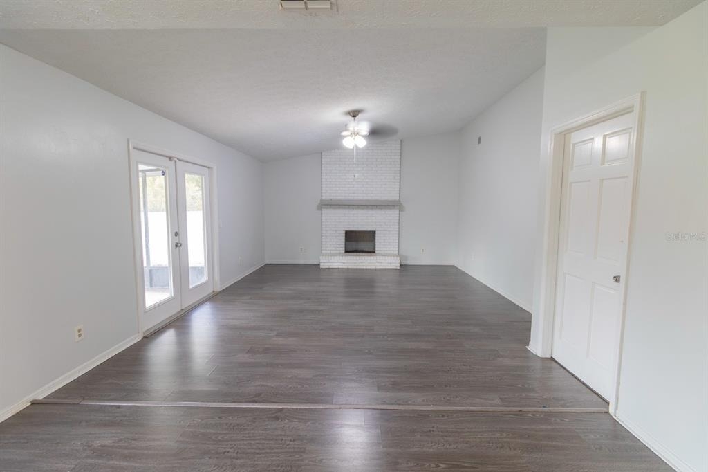 603 Angelica Place - Photo 3