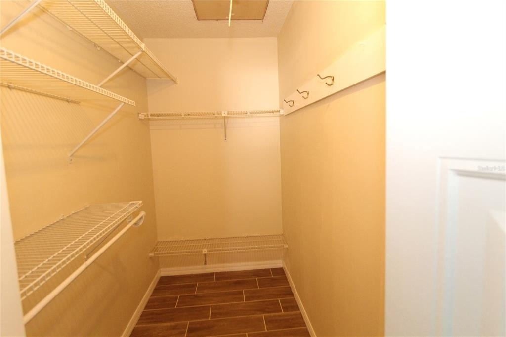 2201 Holkham Place - Photo 15
