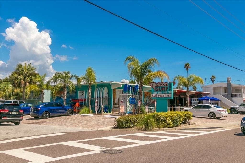 1 Windrush Boulevard - Photo 40