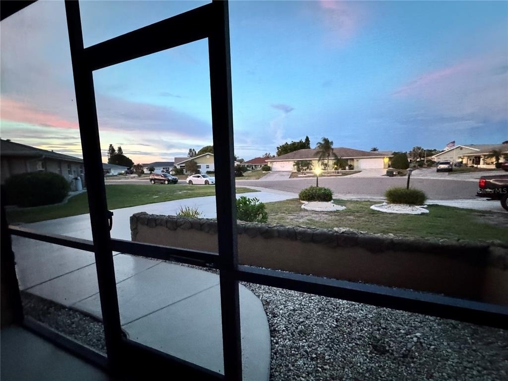 1008 Yellowbird Place - Photo 8
