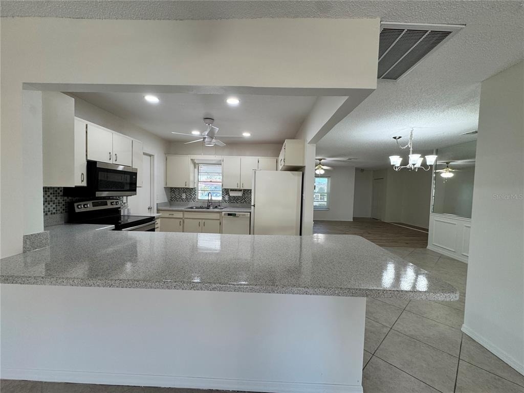 1008 Yellowbird Place - Photo 11