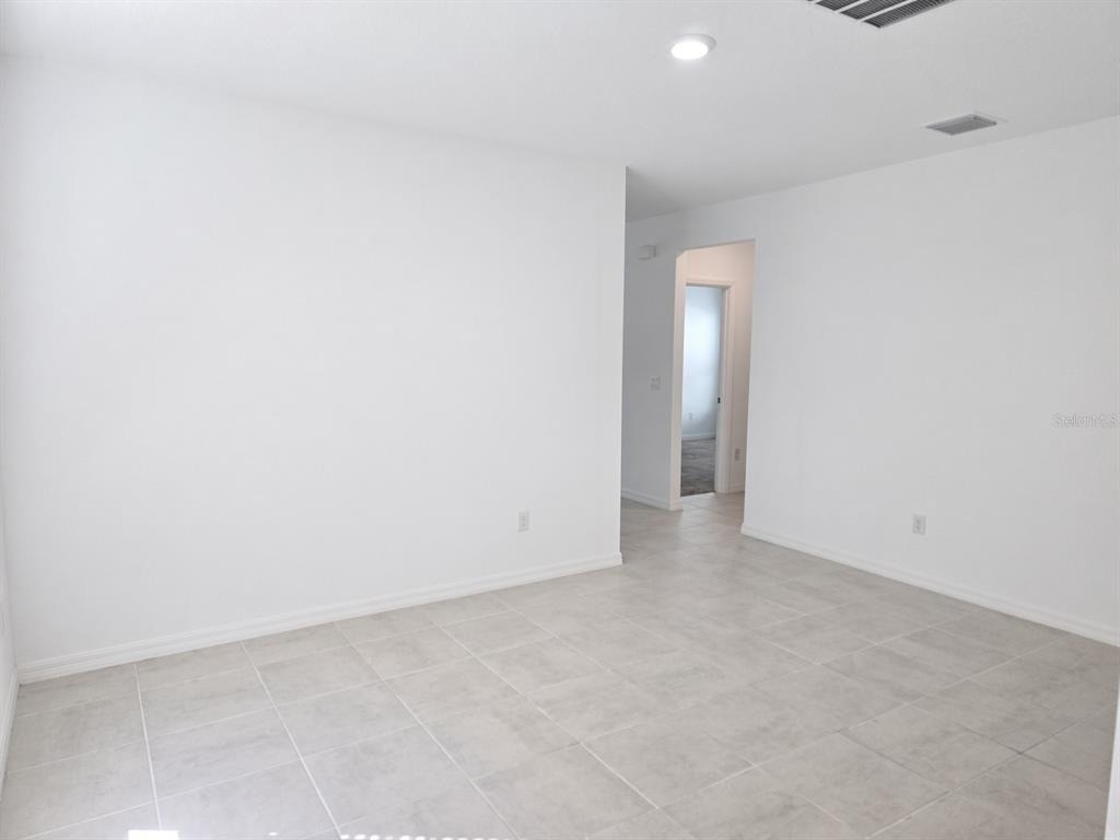 11207 Fieldstone Drive - Photo 2