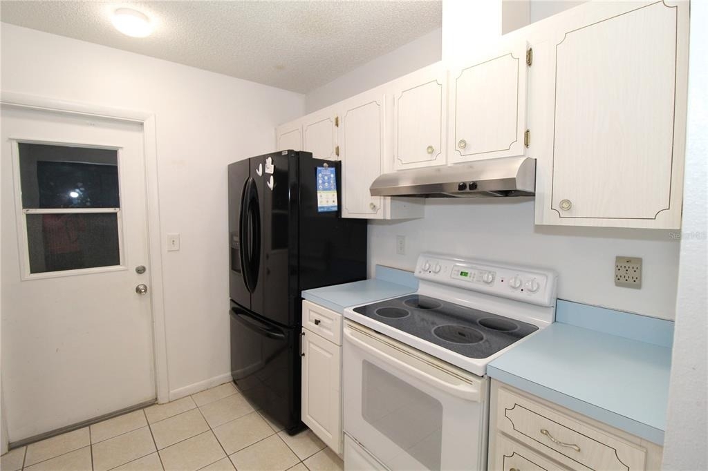 707 Huxley Place - Photo 4