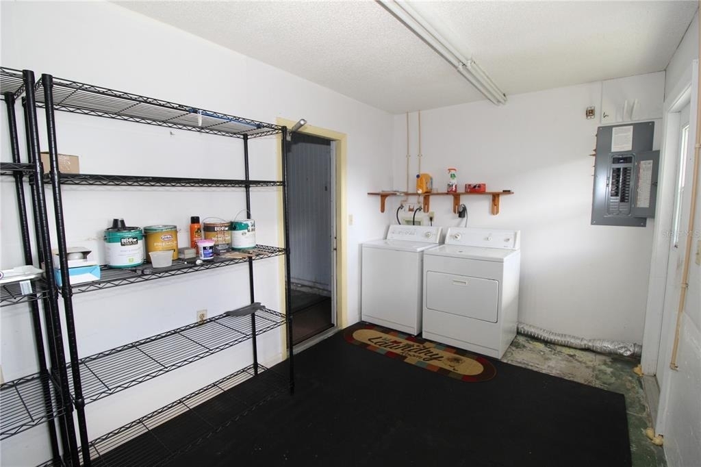707 Huxley Place - Photo 17