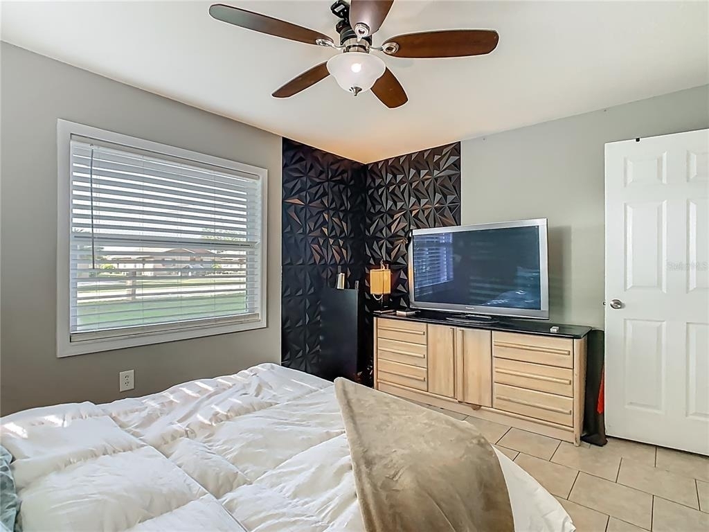 218 Oakview Avenue - Photo 24