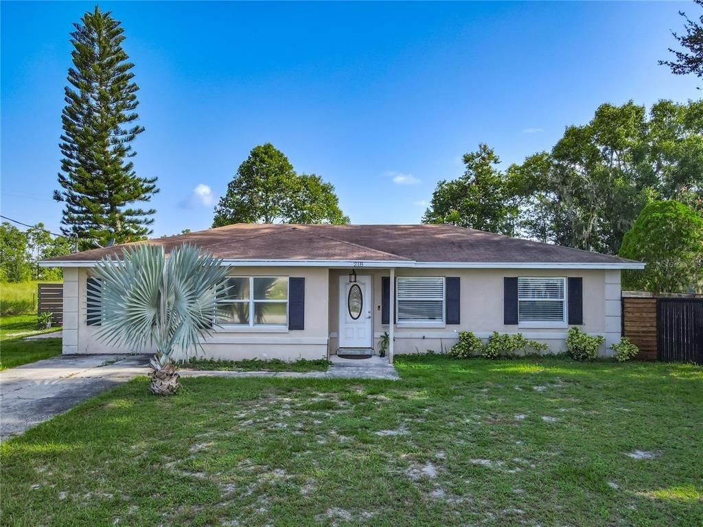 218 Oakview Avenue - Photo 2