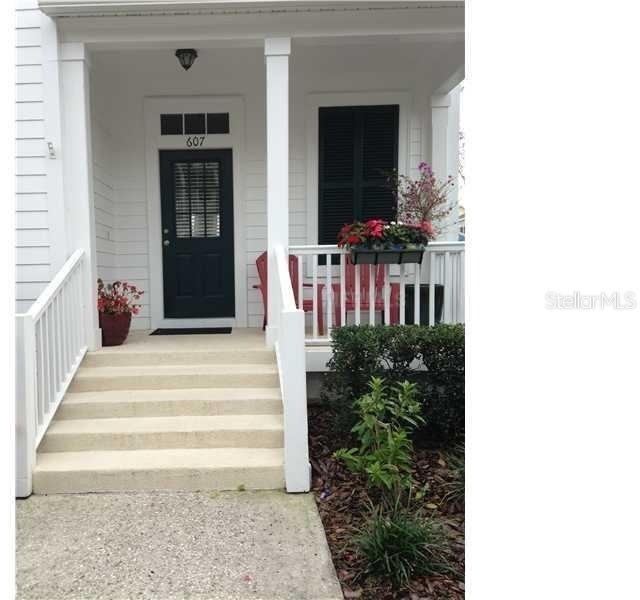607 Wisteria Lane - Photo 3