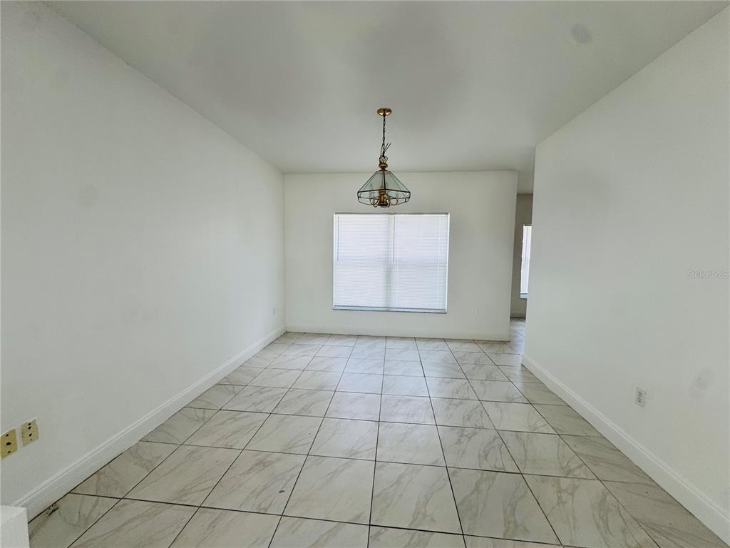 566 Eagle Court - Photo 3