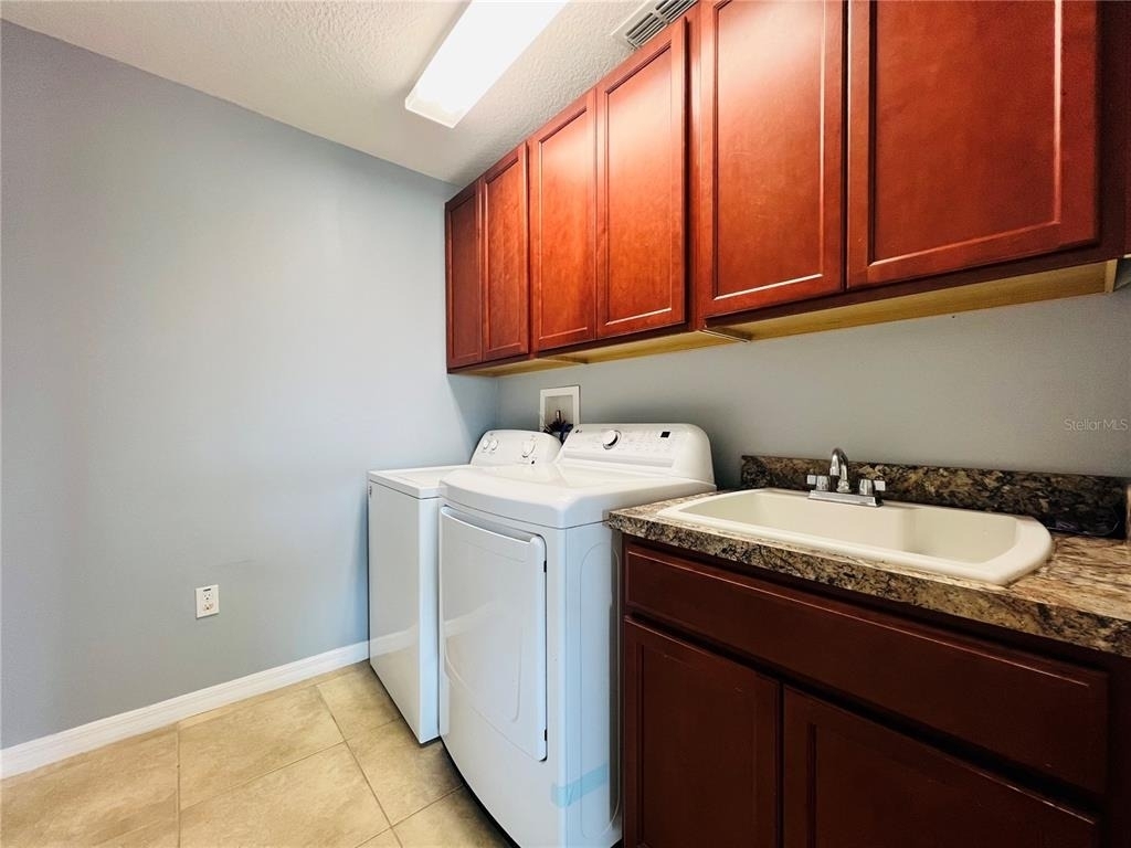 2352 Levante Court - Photo 19