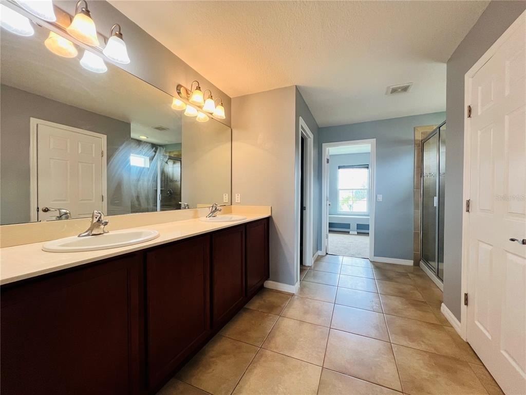 2352 Levante Court - Photo 12
