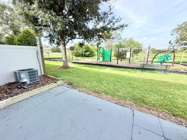 2438 Hassonite Street - Photo 11