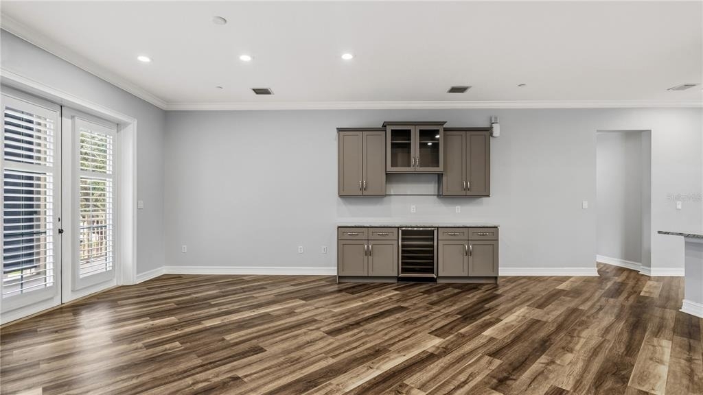 650 Campus Street - Photo 17