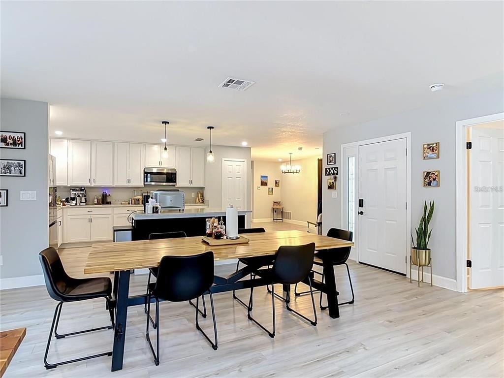 8676 Hillside Drive - Photo 7