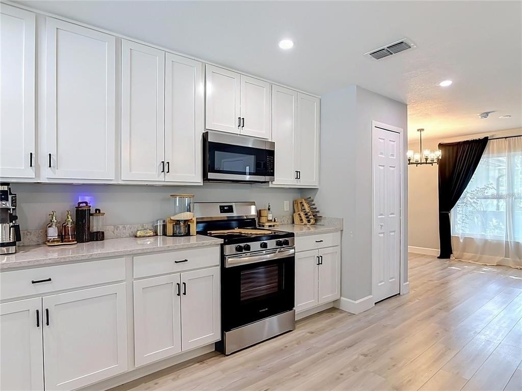 8676 Hillside Drive - Photo 20