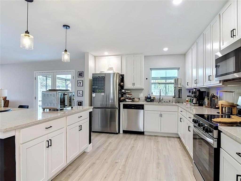 8676 Hillside Drive - Photo 17