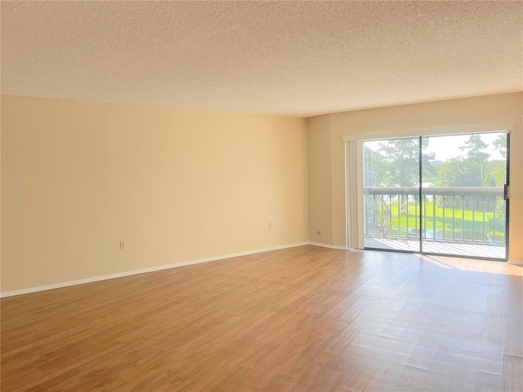 1054 Lotus Cove Court - Photo 2
