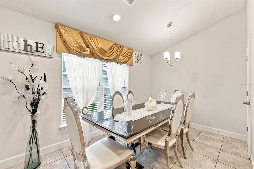 2302 Friendly Confines Loop - Photo 9