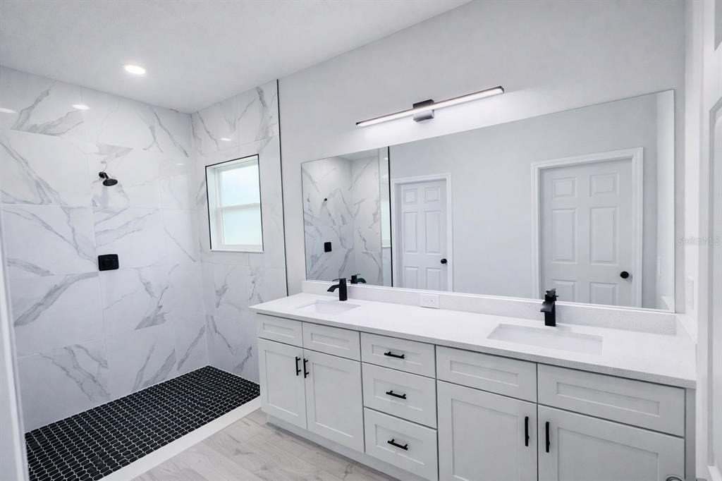 8106 N Galena Avenue - Photo 10