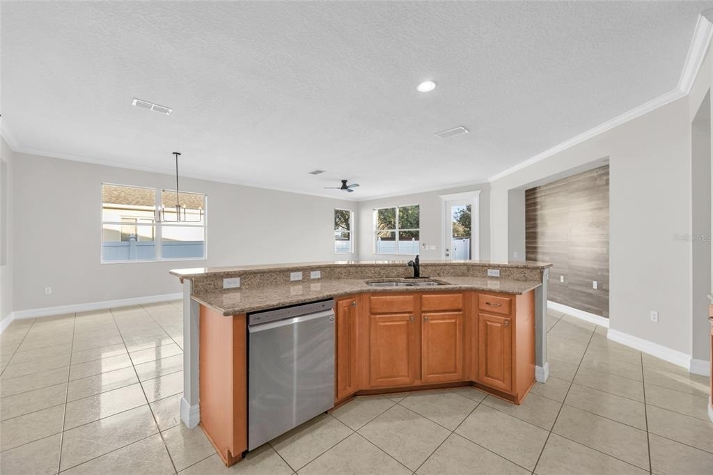 10354 Stratford Pointe Avenue - Photo 12