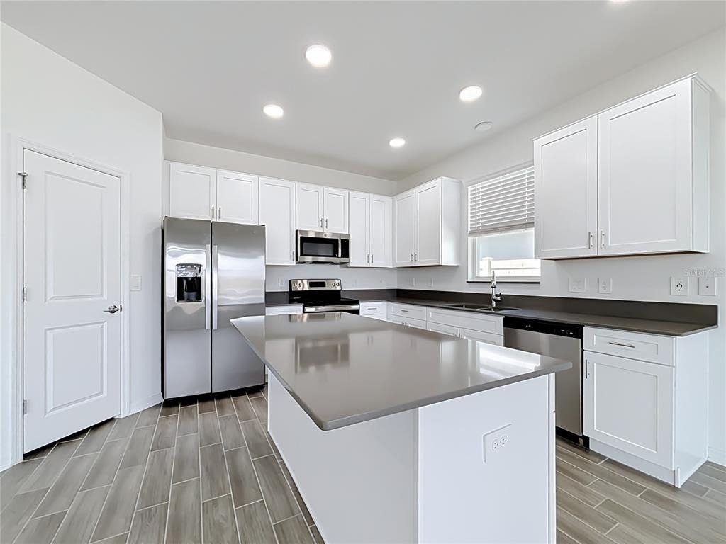 643 Grove Street - Photo 12