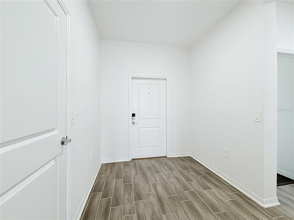 643 Grove Street - Photo 8