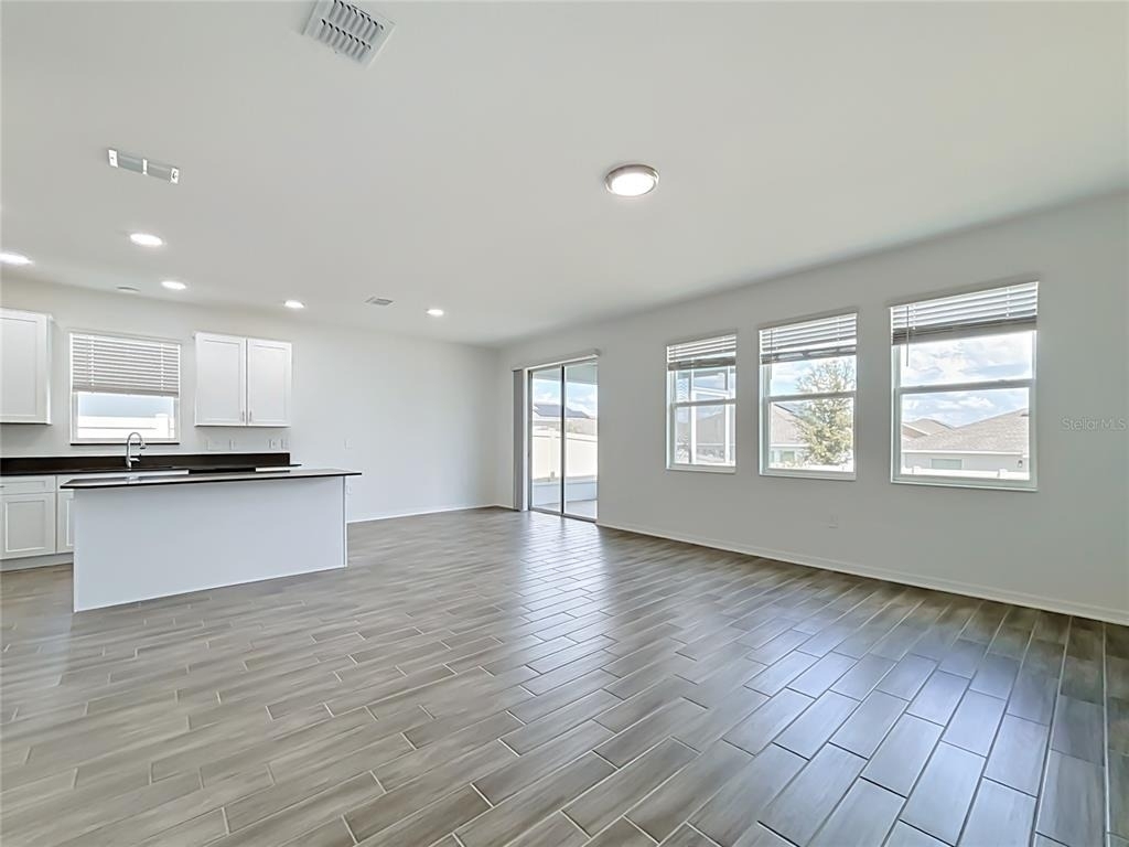 643 Grove Street - Photo 14