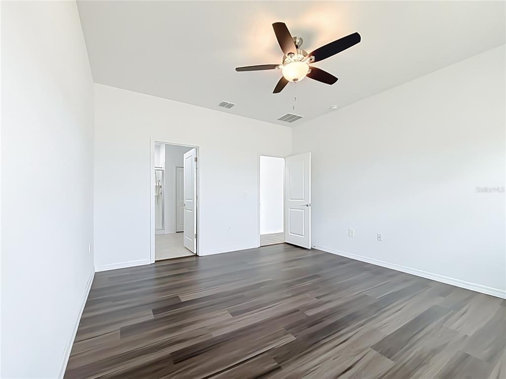 643 Grove Street - Photo 27