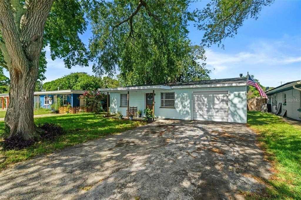 2608 Anastasia Drive - Photo 4