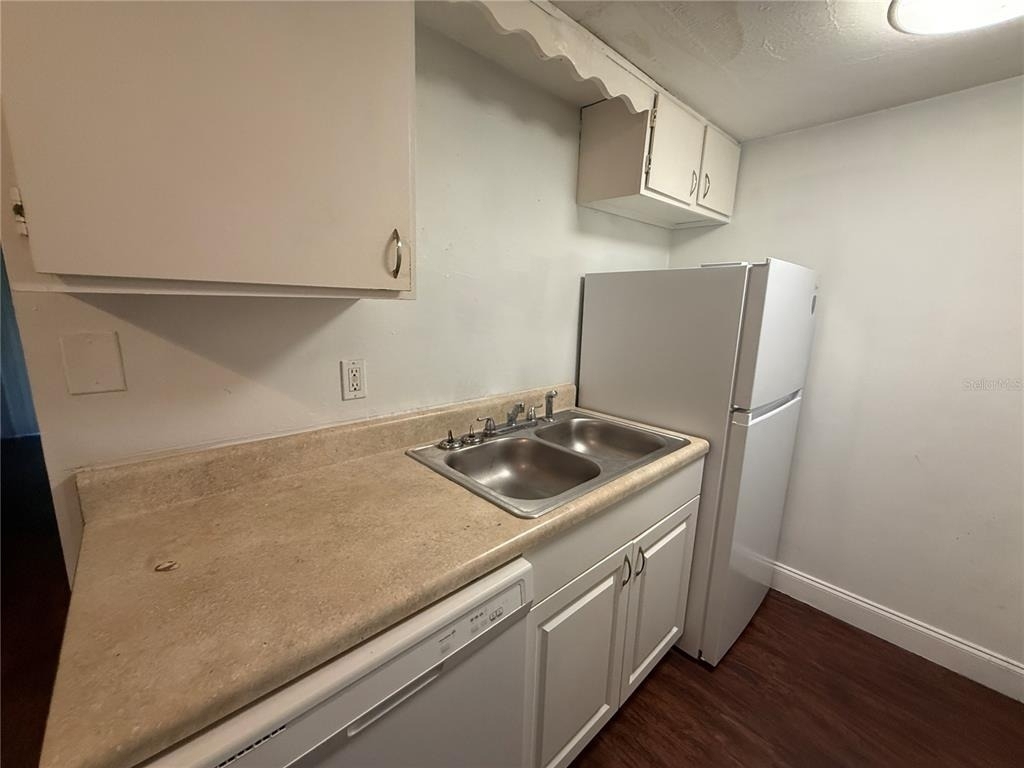 510 Sw 69th Street - Photo 3