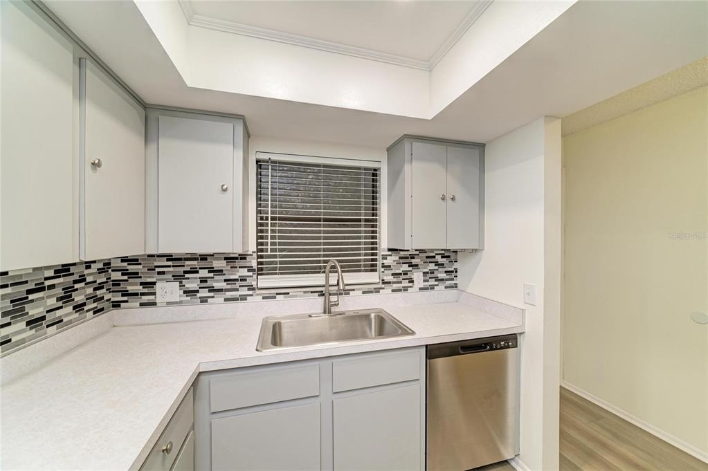 7237 Cloister Drive - Photo 11