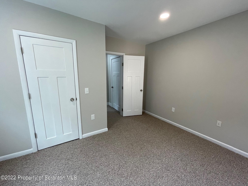 1833 S Webster Avenue - Photo 12