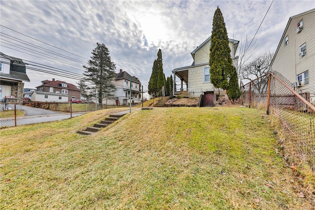 303 W Lincoln Street - Photo 33