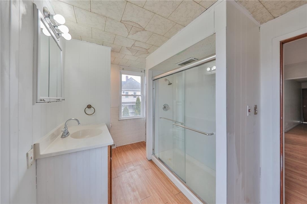 303 W Lincoln Street - Photo 17