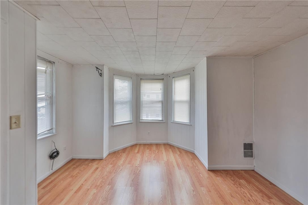 303 W Lincoln Street - Photo 23