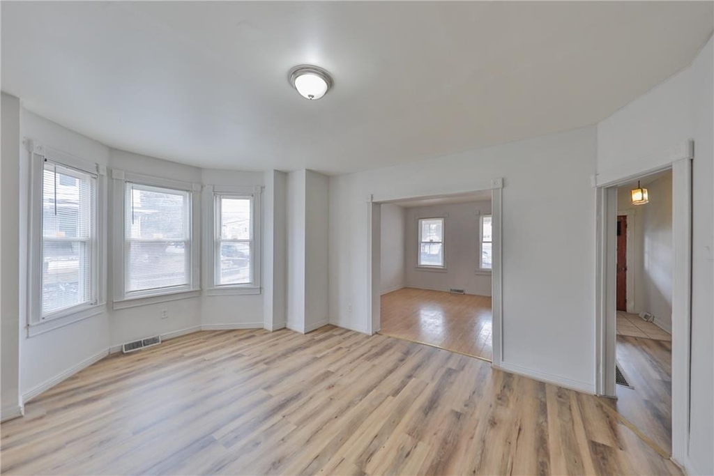 303 W Lincoln Street - Photo 10