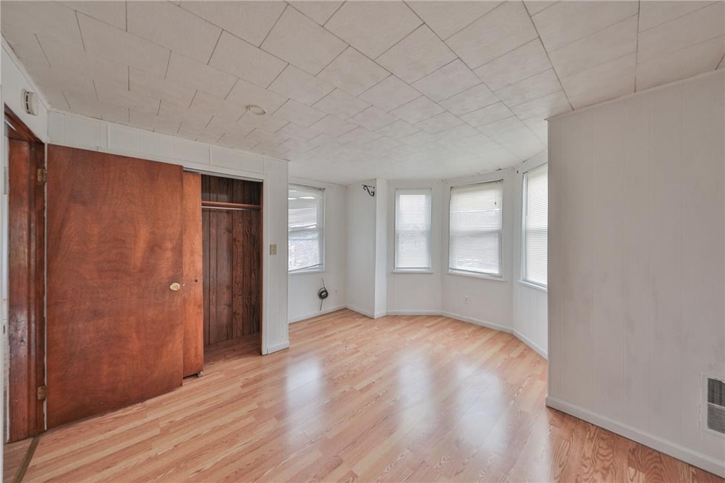 303 W Lincoln Street - Photo 24