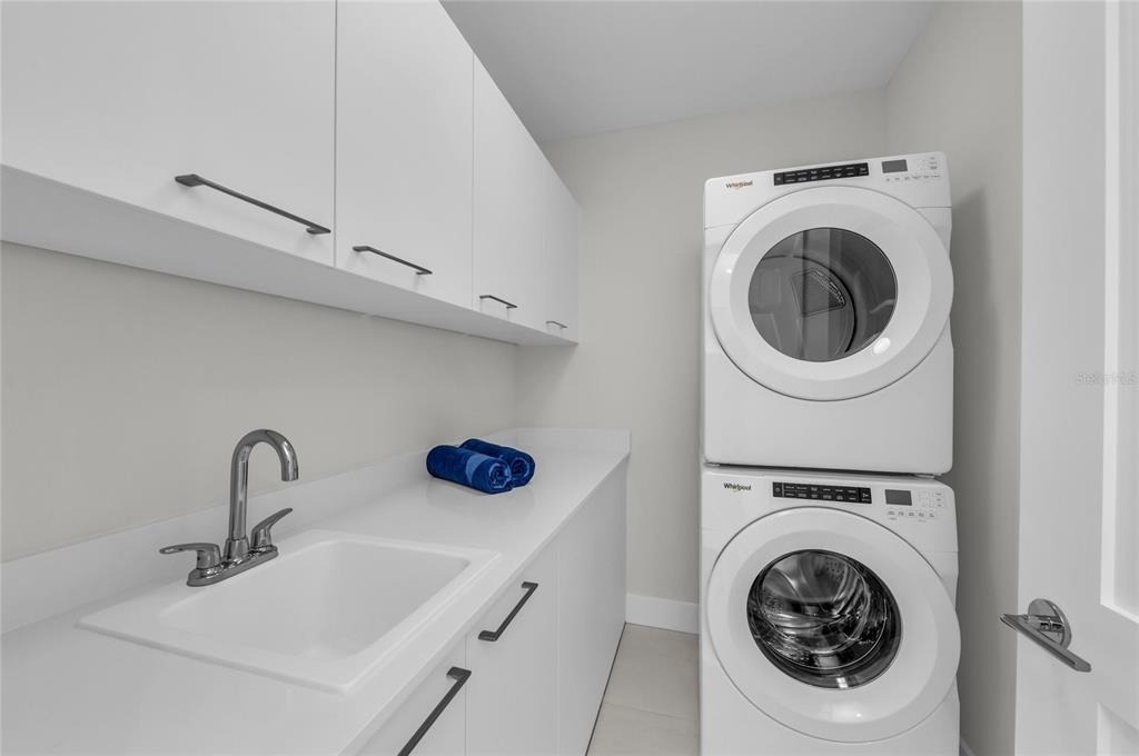 275 1st Avenue S - Photo 35