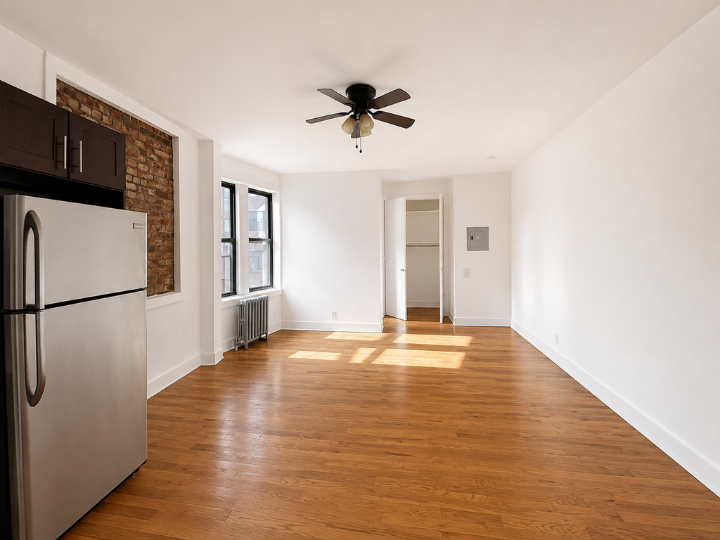 60 Clarkson Avenue - Photo 1
