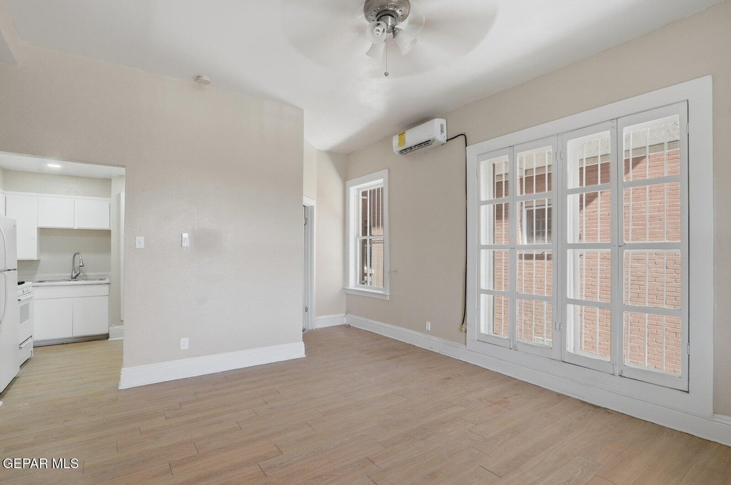 515 W Missouri Avenue - Photo 9