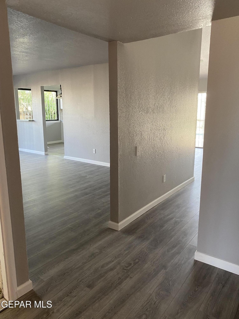 10801 Jack Fleck Drive - Photo 10