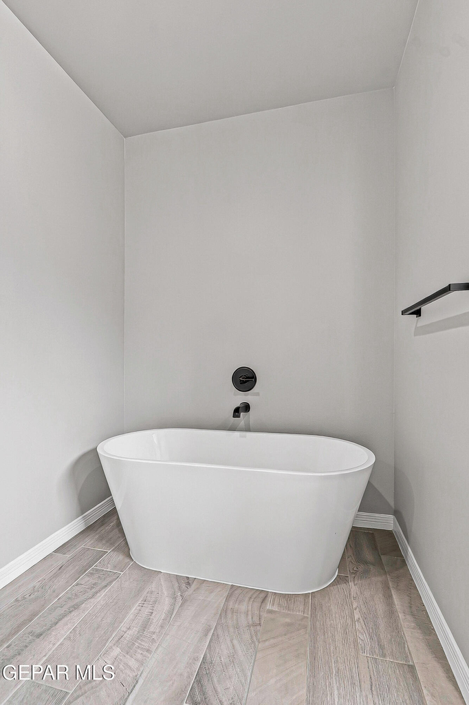 10748 Walden Pond Street - Photo 5