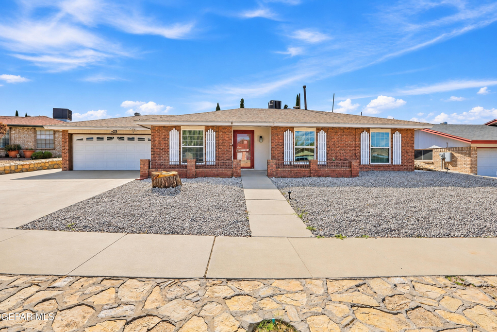 1509 Finsterwald Place - Photo 4